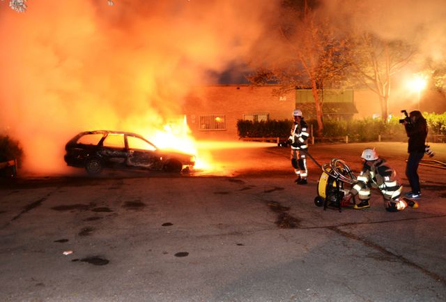 Quatre nuits de caillassages, d'incendies et de dégradations à Stockholm et dans sa banlieue
