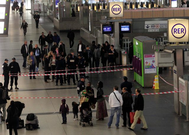 Un militaire agressé dans le quartier de la Défense