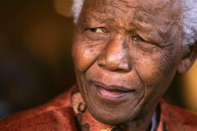 Nelson mandela, père de la nation "Arc-en-ciel"