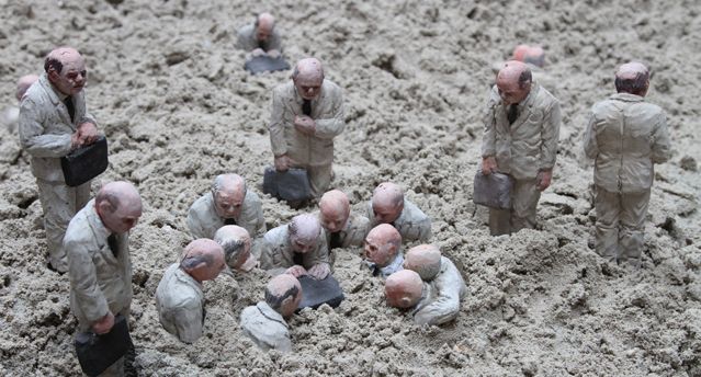 Follow The Leaders - Isaac Cordal