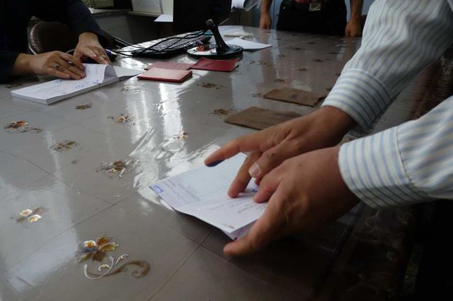 Ouverture des bureaux de vote en Iran