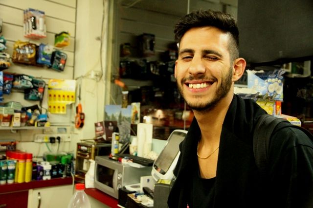 Rojeh dans le supermarché - Haïfa