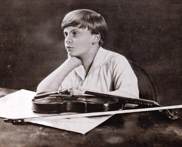 Yehudi Menuhin, à 12 ans