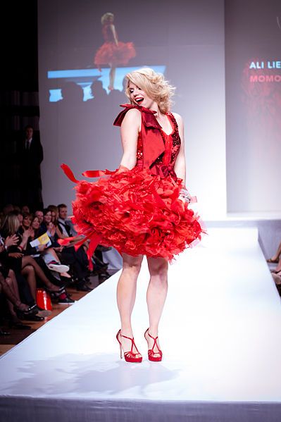 Ali Liebert wearing Momo - Heart and Stroke Foundation