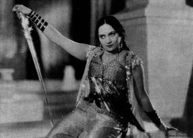 Durga Khote dans le film d'Amar Jyoti, 1936