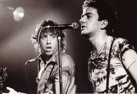 Mike Jones et Joe Strummer