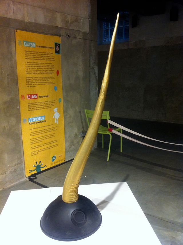 Bon poil sonore et manipulable, Exposition La Fabrique des Emotions de Sylvie Hazebroucq, au 104 en 2011