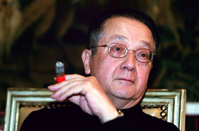 Jacques Vergès, à son domicile parisien, en 2008.
