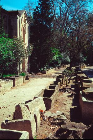 Alyscamps, Arles