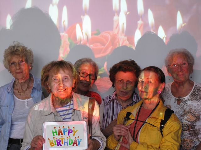 Photo de fin séance, en groupe. Avec de gauce à droite : Nicole, Pierrette, Josiane, Marie, Evelyne et Thérèse