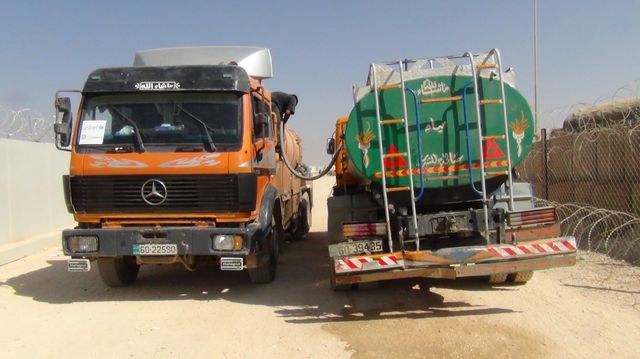 Camions citernes d'eau potable,camp de Zaatari, nord de la jordanie