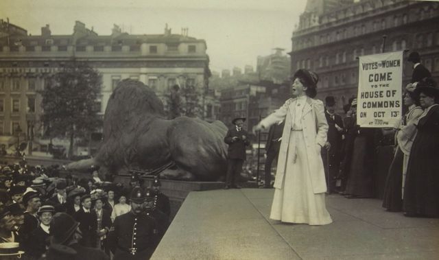 Les suffragettes de Michèle Dominici