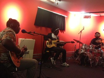 Le trio de Vieux Farka Touré