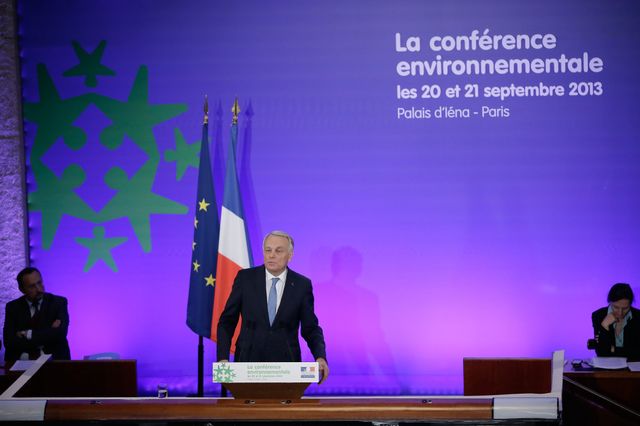 Jean-Marc Ayrault clot la 2e conférence environnementale