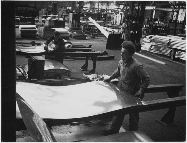 Laminage de l'aluminium à chaud dans une usine française - Début des années 50