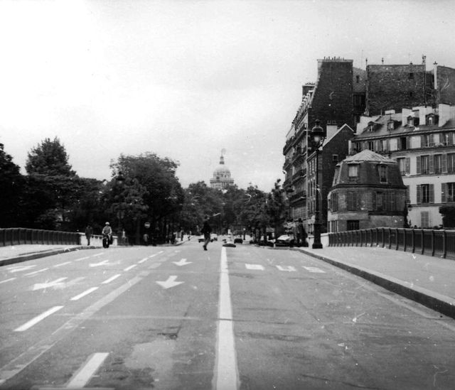 Vue du Panthéon depuis le pont Sully en 1981 - Todor Atanassov