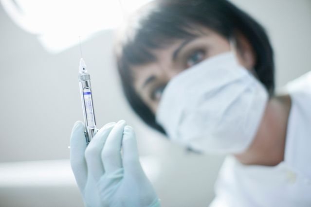 Le dentiste coûte trop cher, selon 60 millions de consommateurs
