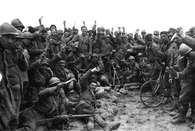 Soldats italiens du corps des Arditi en 1918