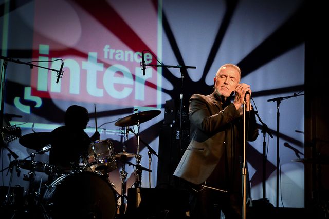 Bernard Lavilliers chante