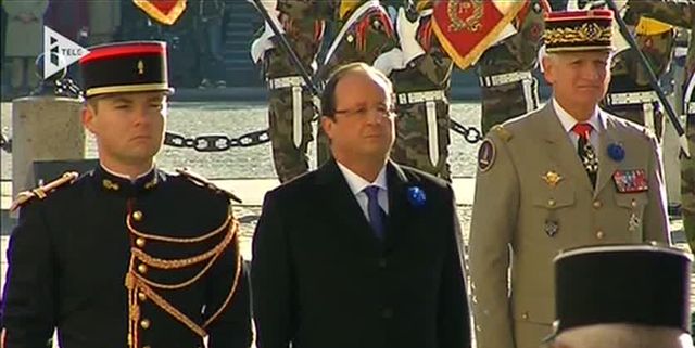 François Hollande à l'Arc de Triomphe