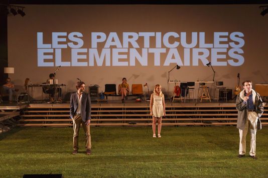 Les Particules Élémentaires de Julien Gosselin