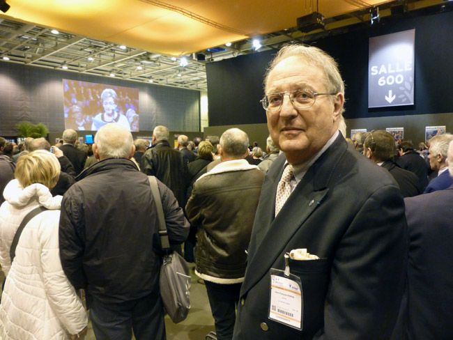 Au 96ème congrès des maires de France, Jean-François Perrin, maire d'une petite ville de l'Isère.