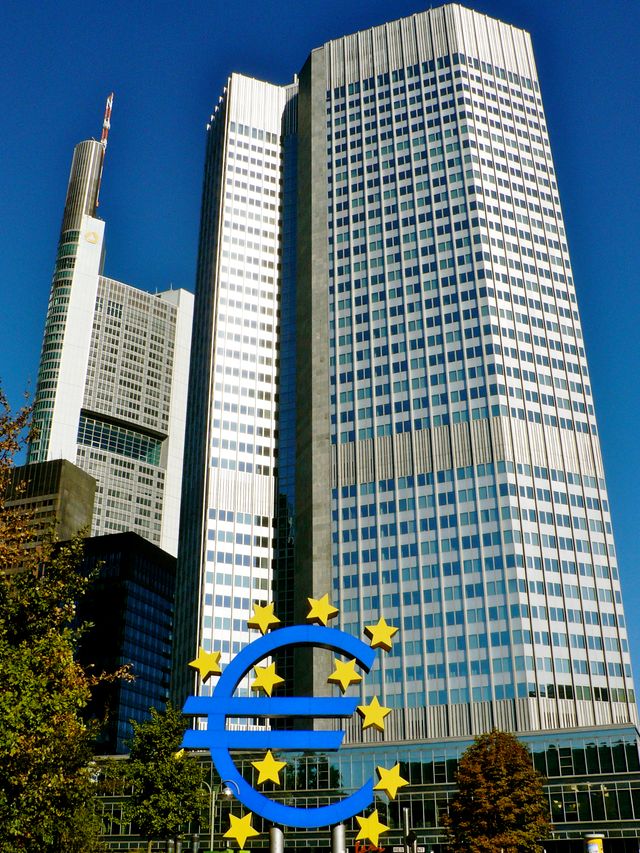 L'Eurotower, siège de la banque centrale européenne, à Frankfort