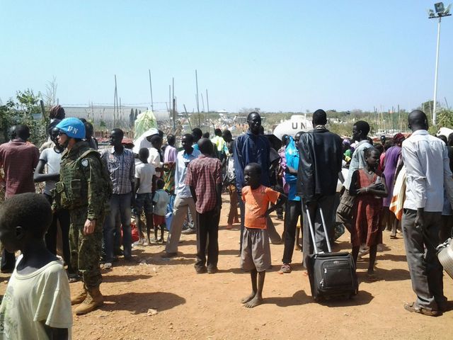 Depuis dimanche, des milliers de réfugiés affluent dans les deux principaux camps des Nations Unies.