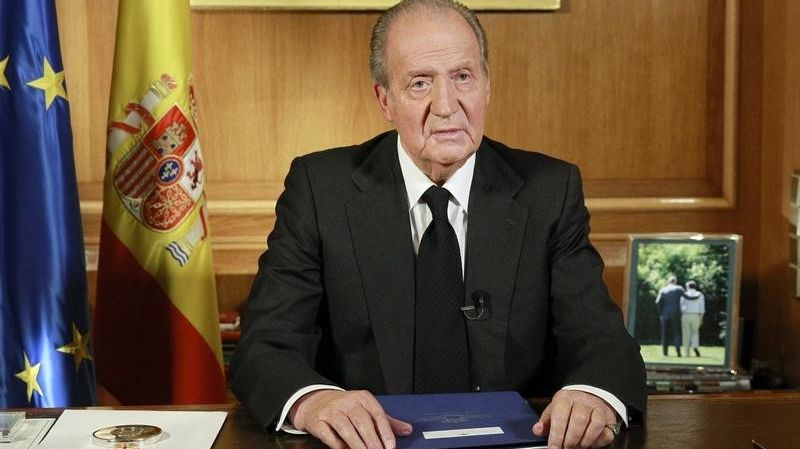 le roi juan carlos d'espagne va abdiquer