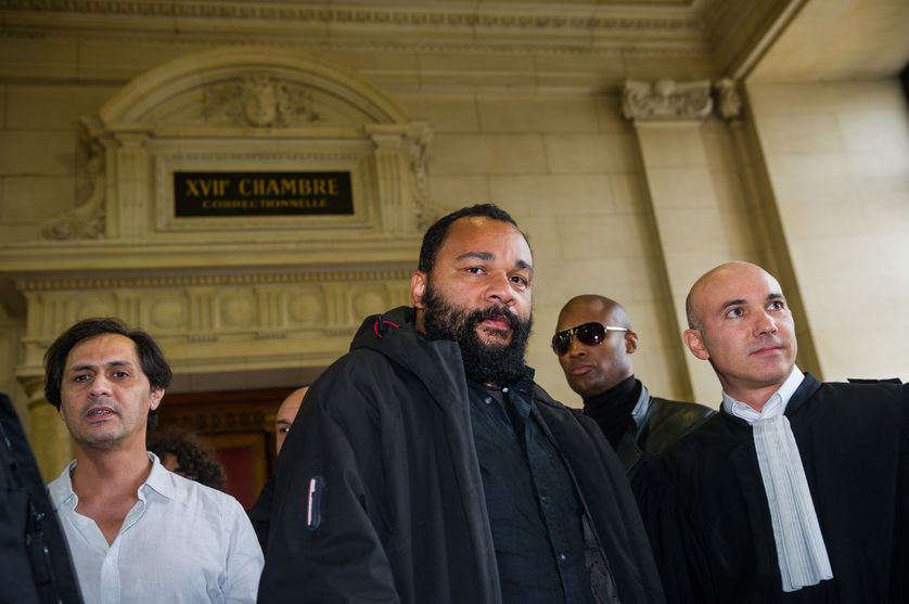 Dieudonné devant la 17e chbre correctionnelle de Paris en oct 2012 pour avoir parodié 1 chanson d'A. Cordy en évoquant la Shoah