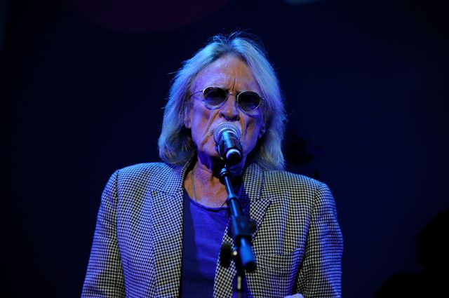 Christophe chante pour les 50 ans de France Inter