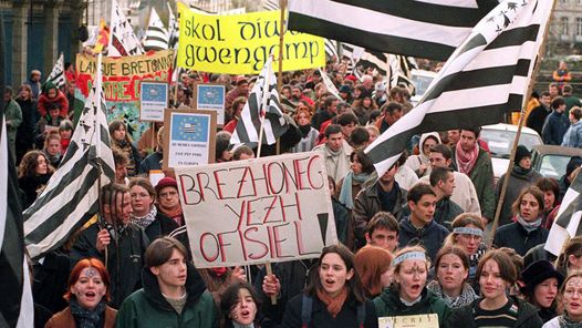 Langues régionales - manifestation en faveur du breton