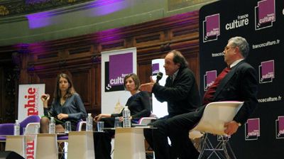 De gauche à droite: Adèle Van Reeth, Magali Bessone, Jean-Claude Ameisen et Georges Chapouthier
