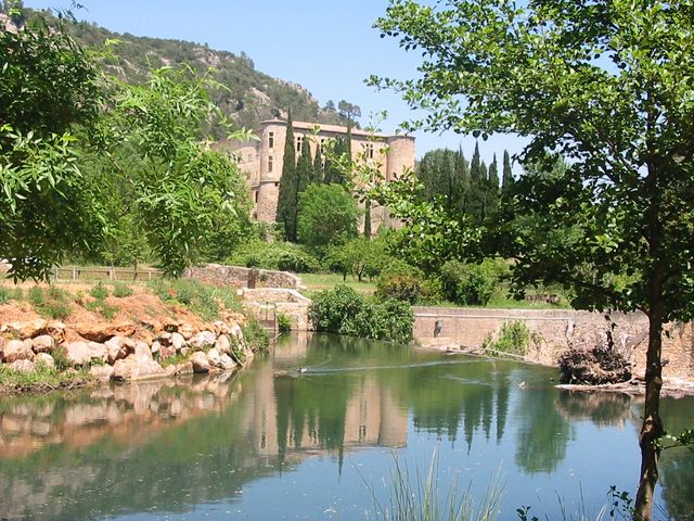Vins-sur-Caramy (Var) - Pont romain