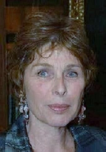 Françoise Canetti dirige le label Jacques Canetti, les Editions Majestic et la direction du théâtre des Trois Baudets.