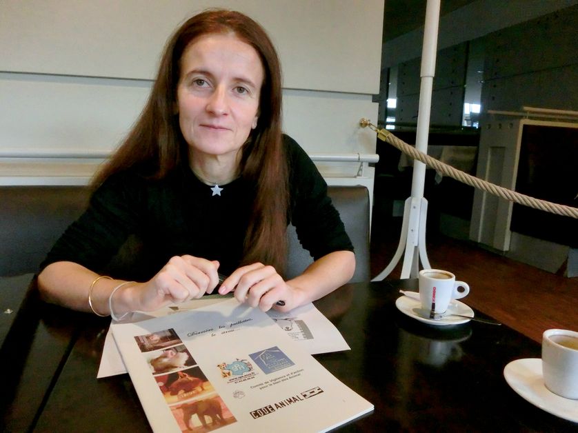 Véronique Papon, membre de l'association Code Animal.