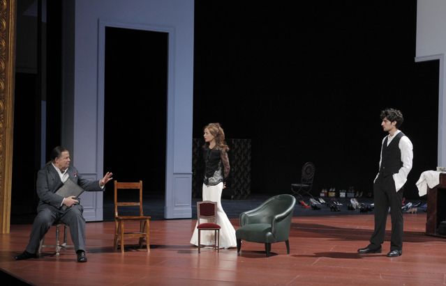Les Fausses Confidences- Isabelle-Huppert, Yves-Jacques