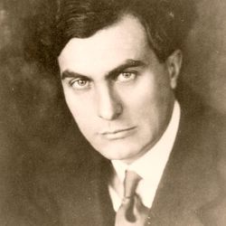 Edgar Varèse, portrait pour bio