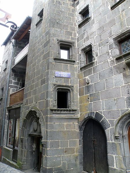Maison dite de la Reine Margot, dans le vieux bourg