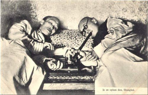 Fumerie d'opium à Shanghai