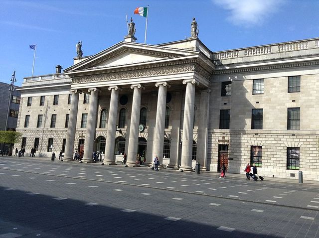 La grande poste de Dublin