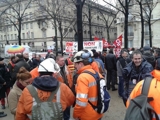 Manifestation des Ardoisiers de Trélazé à Paris