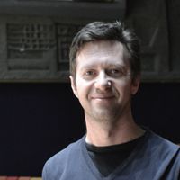 Le compositeur Fabien Lévy de passage à Paris pour superviser la création de ses oeuvres pour le festival Présences. (© Guillaume Decalf/France Musique)