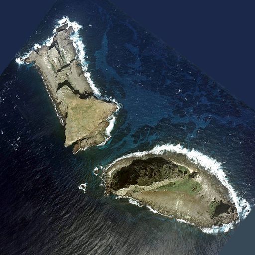 Photo aérienne de Kitakojima et Minamikojima, deux des îlots Senkaku