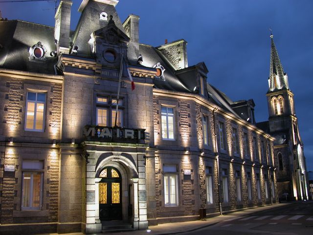 Loudéac ((Côtes-d'Armor) - Hôtel de ville