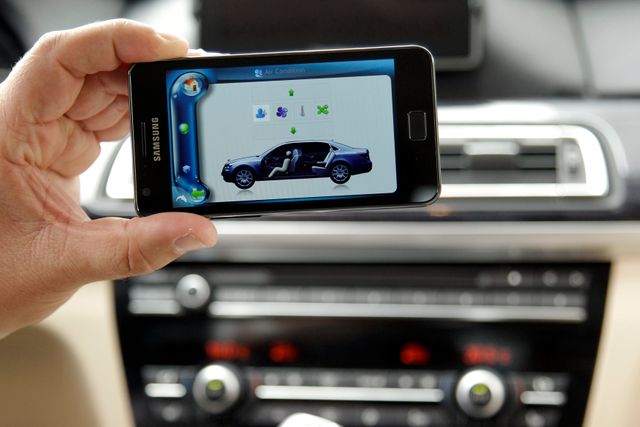 Les voitures connectées arrivent en France