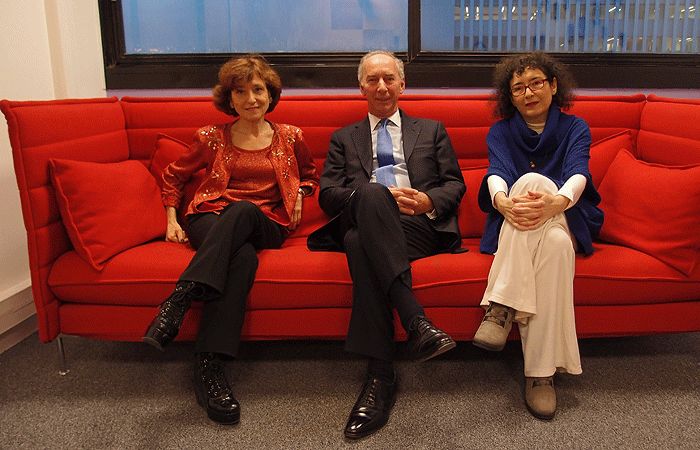 Noëlle Lenoir, Jean-Dominique Giuliani et Vicky Skoumbi