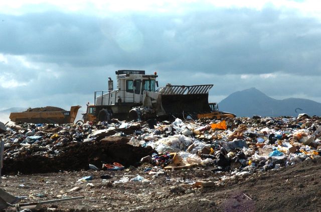 L'enfouissement des déchets : une mine d'or pour la mafia