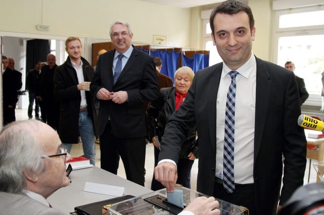 Florian Philippot vote à Forbach