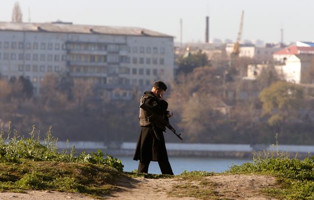 Un soldat russe en Crimée